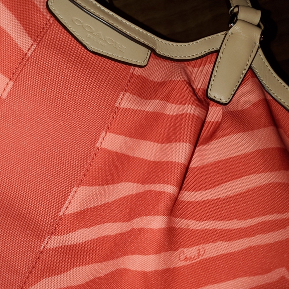 Coach Zebra Tote - Picture 4 of 4